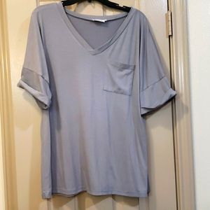 Never worn w/ no tags grey short sleeve top XXL